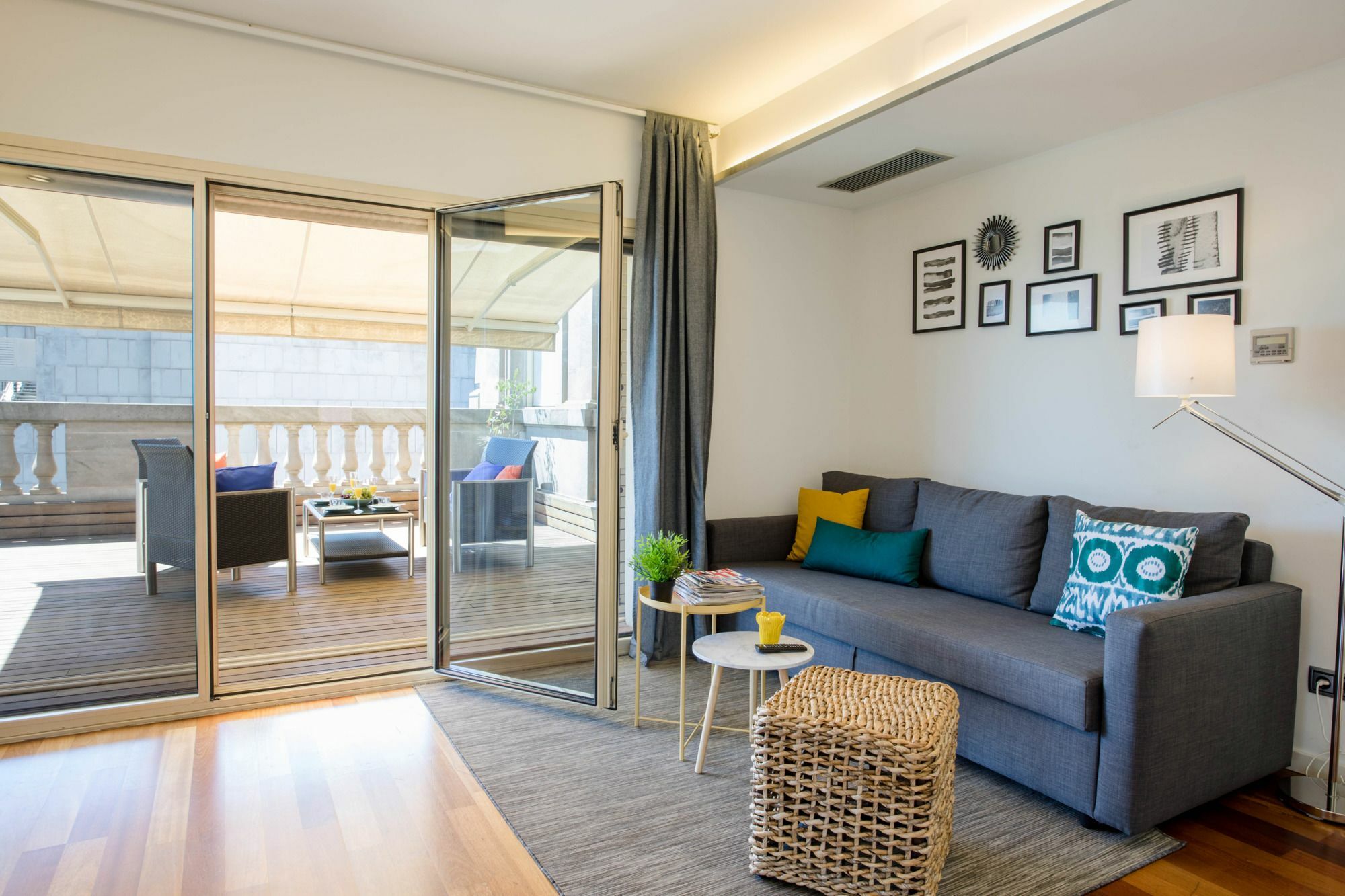 Unique Rentals - Placa Catalunya Central Apartments Barcelona Exterior foto